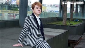 翁立友三立新聞網專訪。（記者邱榮吉/攝影）