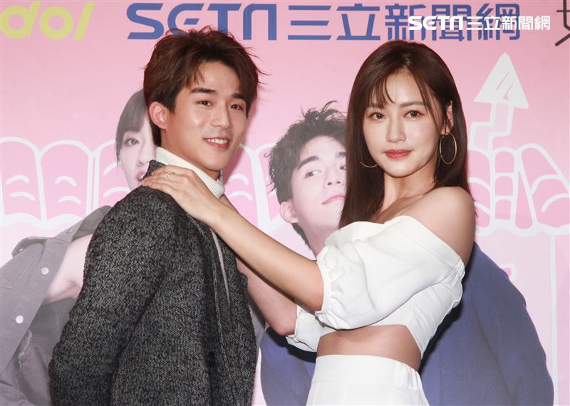 「限時同居侯八天」男女主角李博翔、梁以辰。（記者邱榮吉/攝影）