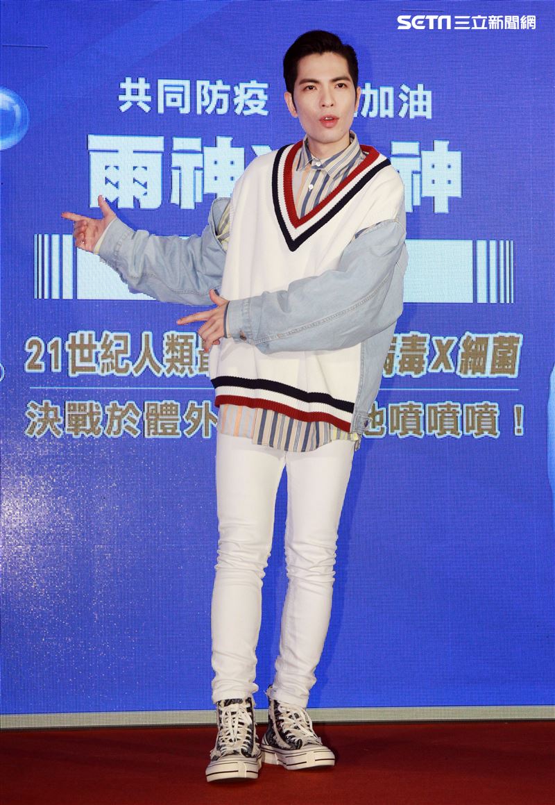 蕭敬騰出席水神公益活動。（記者邱榮吉/攝影）