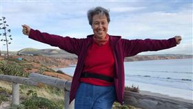 圖／翻攝自何晶臉書