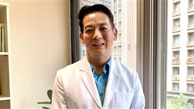 西藏名醫洛桑加參醫師（記者郭奕均攝影）