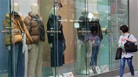 中經院17日發布經濟預測，下修經濟成長率預測值至1.03%，並直言2020年經濟情勢「內外皆冷」。（中央社檔案照片）