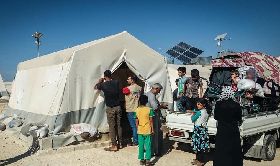 伊德利布省難民營地