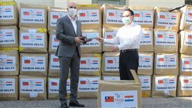 馬索雷尼推文感謝台灣援助口罩。（圖／翻攝自Julio Mazzoleni 推特）

https://twitter.com/MazzoleniJulio/status/1251288694692163584/photo/1