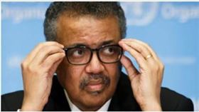 ▲眼鏡行狂酸譚德塞「鏡框太鬆要調整，一直推不是辦法」。（圖／翻攝《精工鐘錶眼鏡行》臉書）