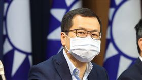 羅智強宣布革實院財務3箭（2）國民黨7日舉行「江主席授命，羅智強革實院財務3箭：不支薪、捐80萬、募1000萬」記者會，國民黨革命實踐研究院院長羅智強（圖）出席說明。中央社記者謝佳璋攝  109年4月7日