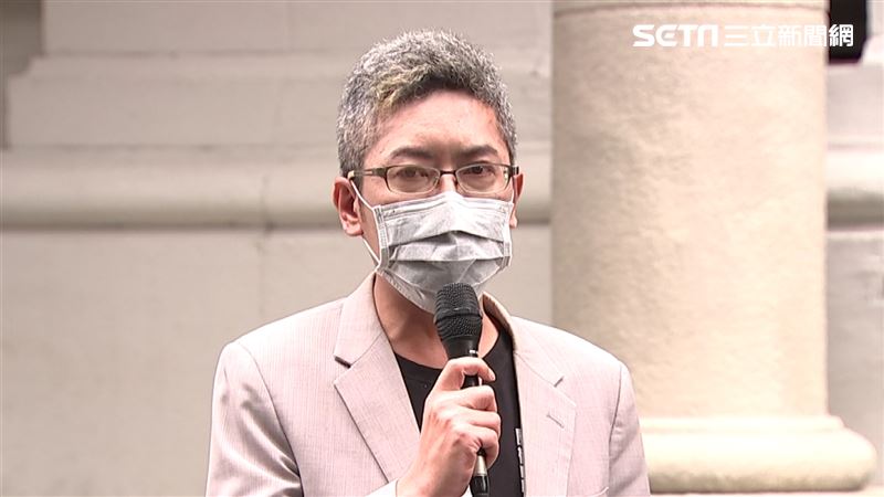 「火燒國旗衣」辱國？府發言人揭真相