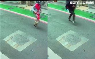 直擊！林榮基被潑漆　全身紅追黑衣人