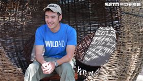 ▼▲（圖／出頭總業提供）現年37歲的男星阮經天，從小就是運動健將，出身游泳隊的他，在各項比賽中都有不錯成績，也因此被「野生救援」（WildAid）團隊相中，成為《溫柔的巨人》（The Gentle Giant）紀錄片主角