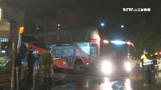 二波第2班類包機終返台　1人被送醫