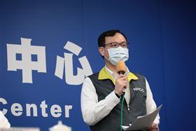 0422指揮中心記者會 CDC 
中央流行疫情指揮中心 張上淳 專家諮詢小組召集人
中央流行疫情指揮中心 陳時中 指揮官
中央流行疫情指揮中心 陳宗彥 副指揮官
中央流行疫情指揮中心 莊人祥 發言人
中央流行疫情指揮中心 周志浩 疫情監測組組長
中央流行疫情指揮中心 石崇良 醫療應變組副組長