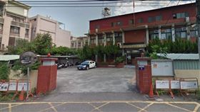 台中,磚頭,砸門,傷警