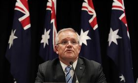 澳洲總理莫里森（圖）21日晚間與美國總統川普和德國及法國領導人通話時，尋求協助對武漢肺炎疫情展開國際調查。（圖取自facebook.com/scottmorrison4cook）