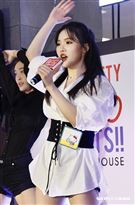 張克帆和王欣晨（Amanda）出席生活工場活動。（圖／記者林聖凱攝影）