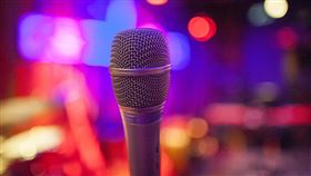  肋骨,唱歌,骨密度,骨折,夜唱(翻攝自 Dcard)