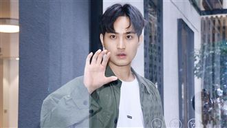 整年零收入　男星爆哭遭人勸退演藝圈