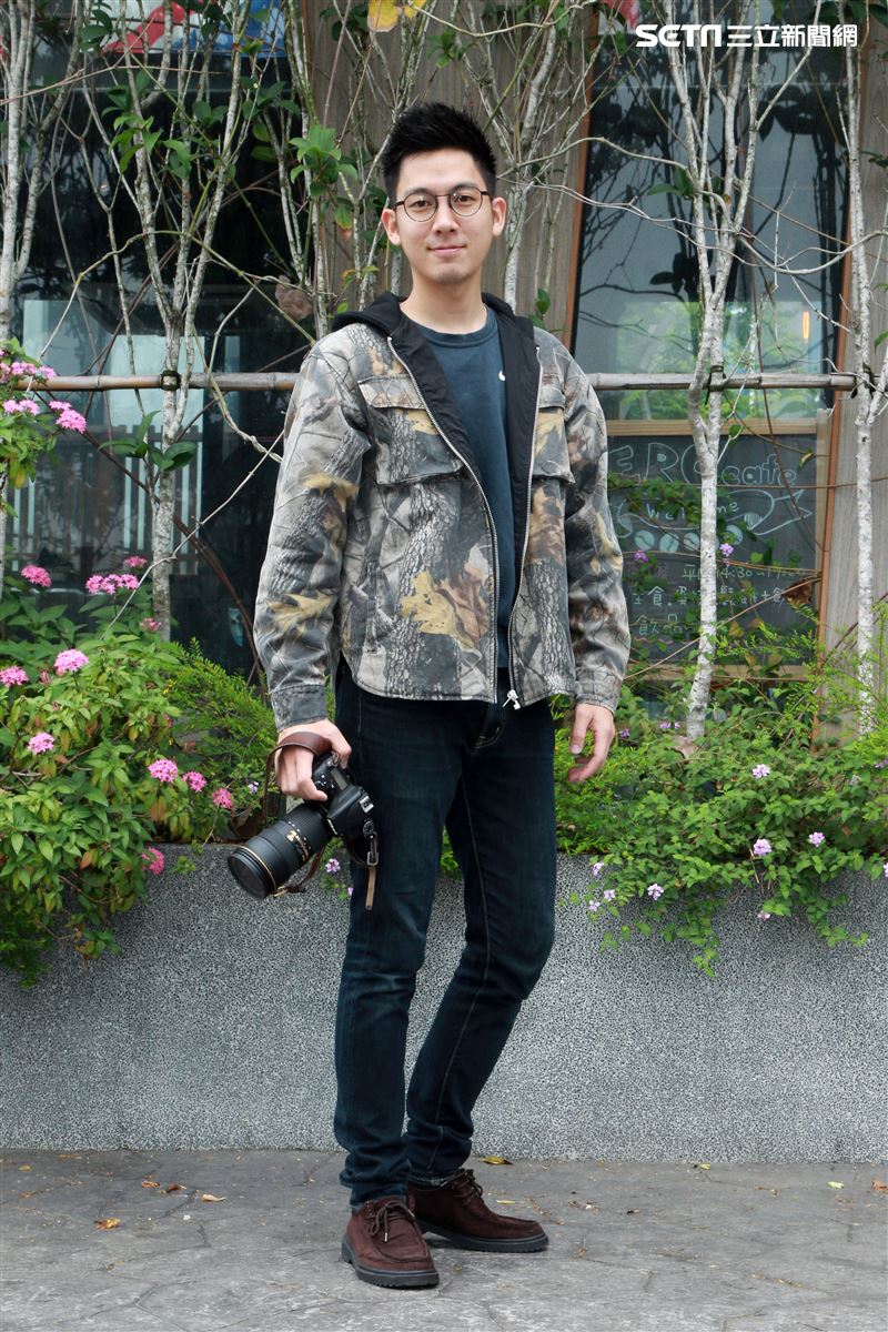 「上山下海過一夜」演員「旅遊作家」小林賢伍。（記者邱榮吉/攝影）