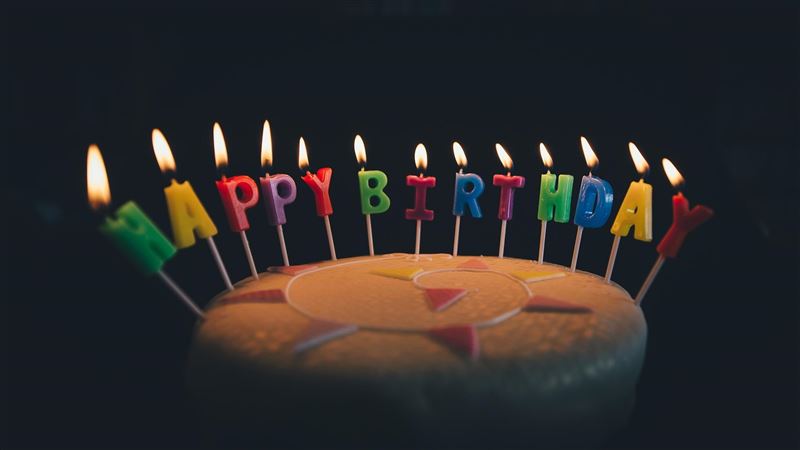 邊緣男生日沒人陪　客服一句話超暖