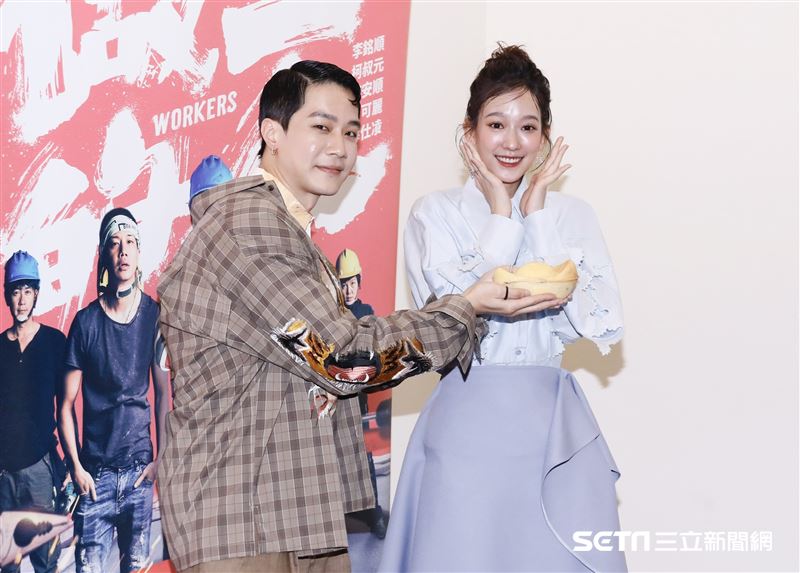 薛仕凌和孟耿如合作拍戲。（圖／記者林聖凱攝影）