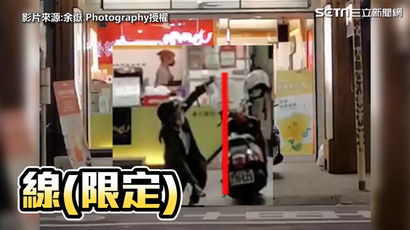 老婆買飲料忘帶手機　比手畫腳老公猜