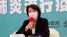 黃珊珊：北市已與中央討論擴大管制腳本台北市副市長黃珊珊（圖）21日表示，消防局已與中央討論擴大管制情形，市長柯文哲裁示後會統一說明；黃珊珊並指出，一旦台北市進行兵推，全程不會直播或轉播，而是由專家學者來找可能的疏漏。中央社記者梁珮綺攝　109年4月21日