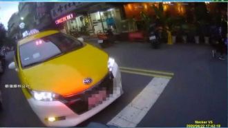 騎士按喇叭引不滿　運將下車飆5字經