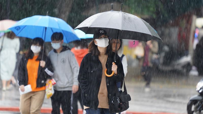 華南雲雨區東移　北東部降雨機率高