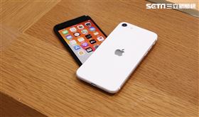 iphoneSE 第二代，4/24開賣，蘋果，蘋果門市，（圖／記者林聖凱攝影）