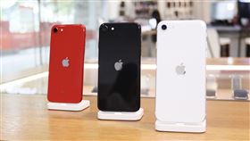 iphoneSE 第二代，4/24開賣，蘋果，蘋果門市，（圖／記者林聖凱攝影）