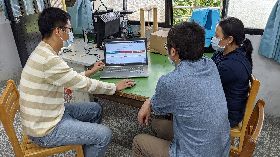 宜花DOC協助偏鄉民眾網路預訂口罩