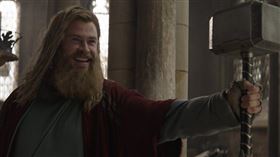 「雷神」克里斯漢斯沃表示《雷神索爾4》太瘋狂了。（圖／翻攝自chrishemsworth IG）