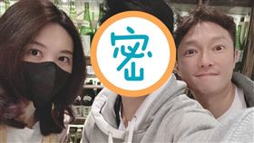 謝祖武曬一家三口（謝祖武臉書）
