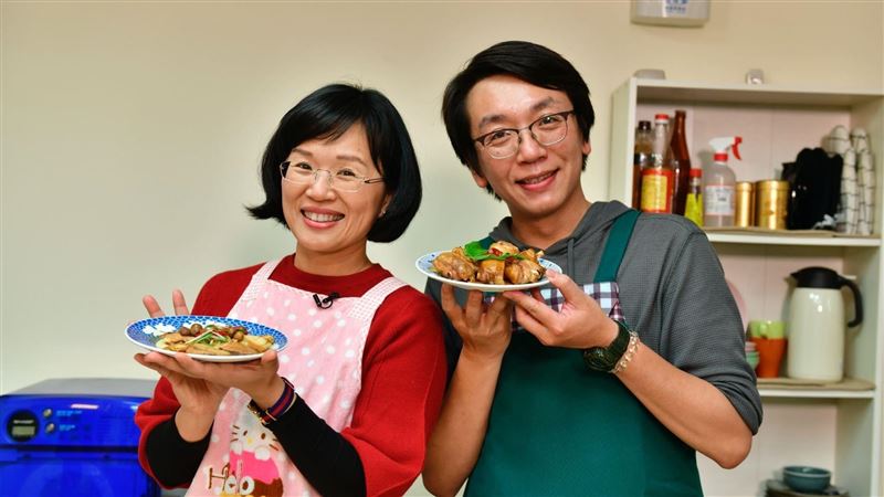 宅在家做什麼？蘇巧慧秒變3電鍋料理