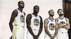 NBA／民調近8成認為勇士會奪冠！
NBA,金州勇士,Kevin Durant,Stephen Curry,Klay Thompson,DeMarcus Cousins,Draymond Green
翻攝自推特