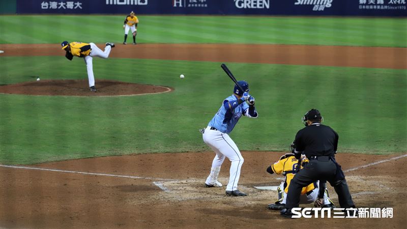 中職受矚目　紐時：戰勝疫情舉國自豪
