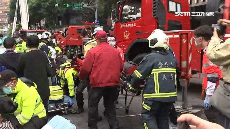 服務生自己跑？錢櫃生還者駁斥曝真相