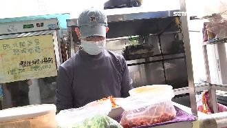 借錢紓困月還4萬　小攤商：負擔仍重