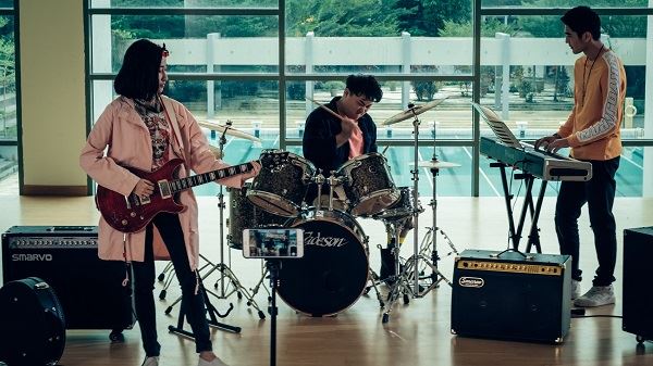 《這一刻，想見你》浪漫上映