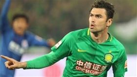 前洋將：將有更多中國病毒　網民氣炸
足球,北京國安,土耳其,武漢肺炎,伊爾馬茲,狗肉,中國病毒
翻攝自Burak Yilmaz IG