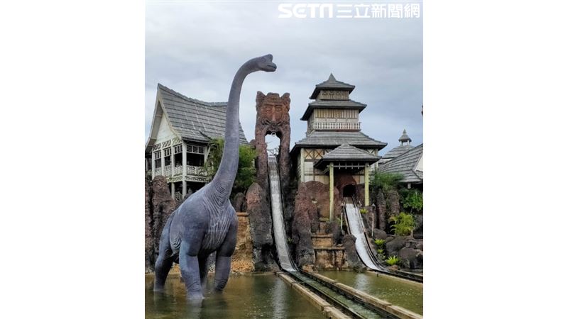 獨／直擊！遊樂園設施「空轉」包場玩