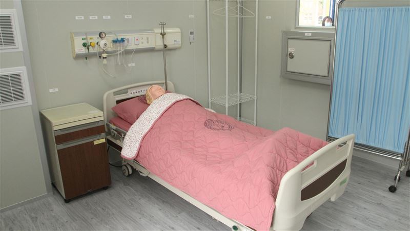 成大發表移動式檢疫醫院　設計全開放
