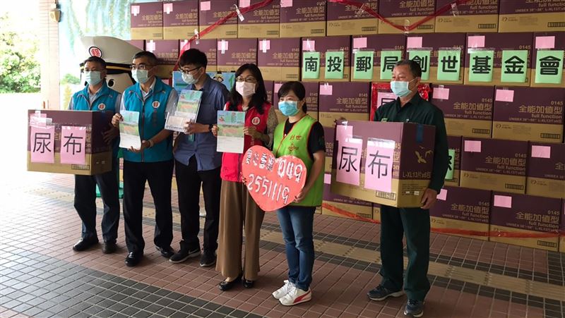 創世草屯院募款少　南投郵局捐尿布牆