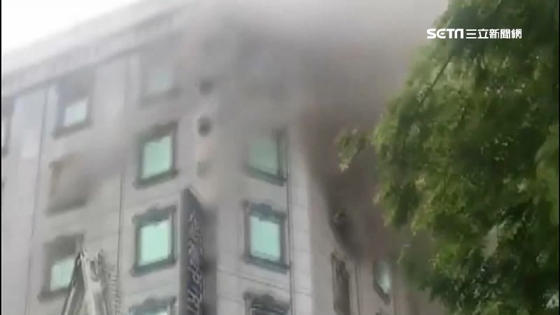 錢櫃火警真相　包商認「關灑水系統」