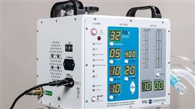 美國國家航空暨太空總署花費37天為武漢肺炎病患開發一款新型高壓呼吸器原型機，本週已通過關鍵測試。（圖取自NASA官方網頁nasa.gov）