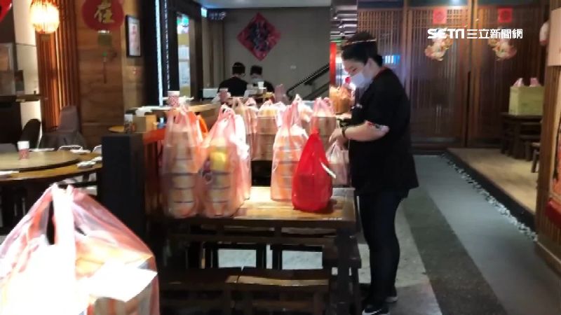 餐飲觀光業度小月　百年老店首賣便當