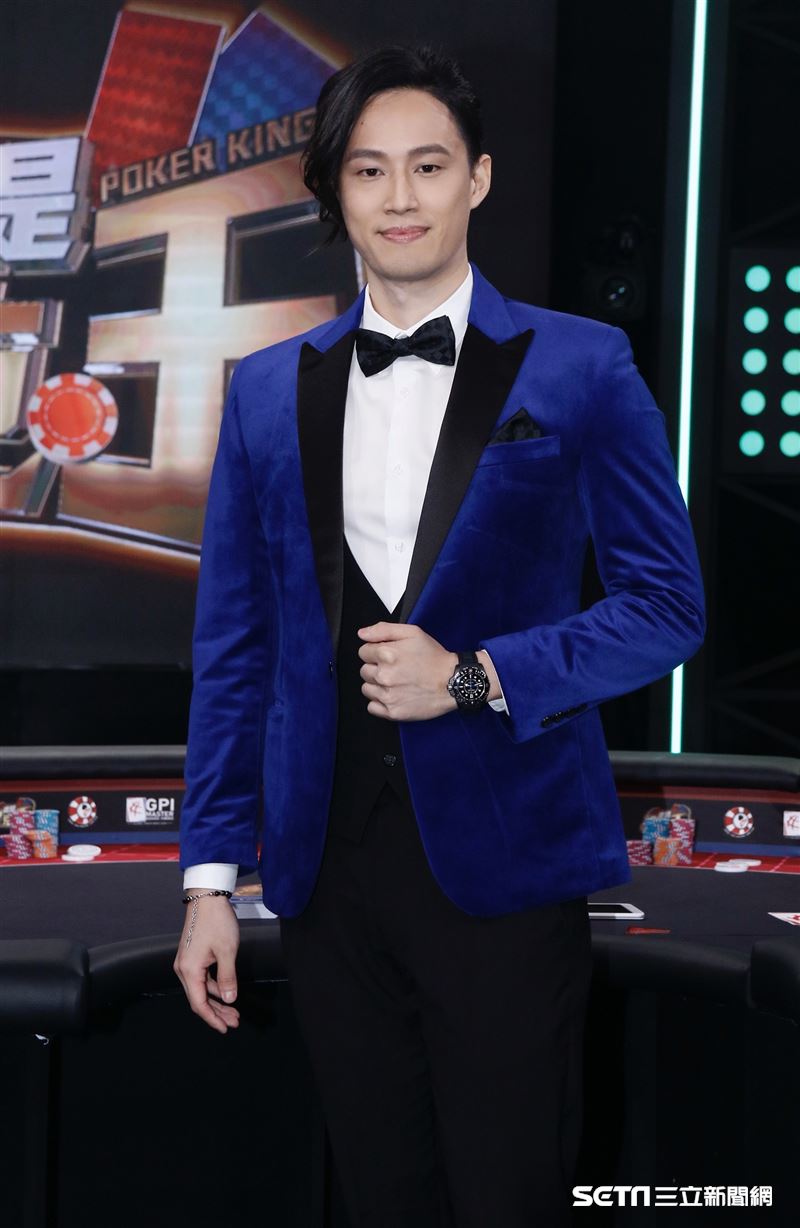 徐乃麟現身替兒子徐新洋和洪藜恩新開節目《誰是撲克王？》當特別嘉賓。（圖／記者林聖凱攝影）