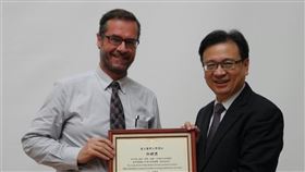 法國籍生醫專家、前WHO顧問白台瑞，圖/翻攝自台北醫學大學生醫材料暨組織工程研究所網頁gibmt.tmu.edu.tw