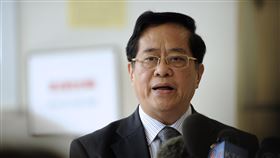 中國前外交官：疫情改變世界　一定程度去中國化中國國際關係學會副會長袁南生近日就武漢肺炎疫情後的世界秩序受訪，認為會一定程度逆全球化、去中國化。圖為2013年，時任中國駐舊金山總領事袁南生在美國的一場新聞發布會上。（中新社提供）中央社  109年4月29日