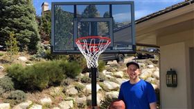 ▲Tyler Herro收到禮物後天天練投籃。（圖／翻攝自推特）