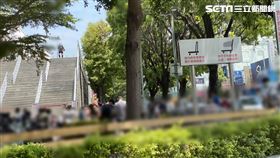 台中好市多人潮爆滿／讀者提供